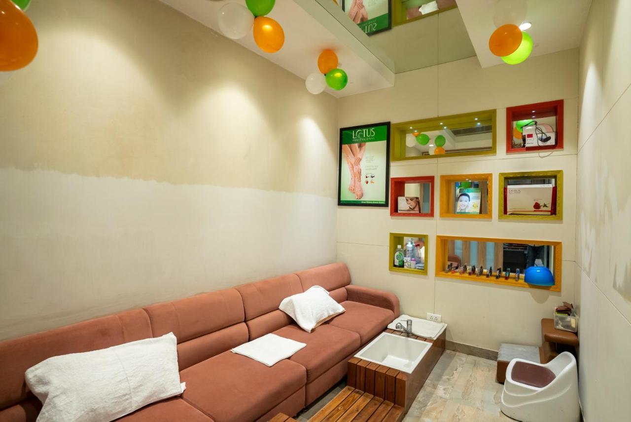 Celebrant Hotel Varanasi Ngoại thất bức ảnh